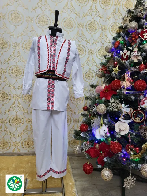 Costum traditional pentru baieti model 8