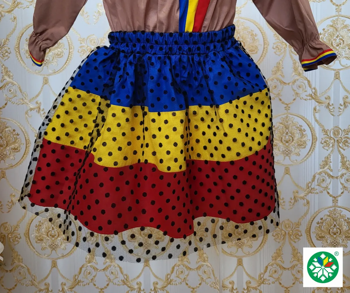 Fusta fata tricolor cu tull