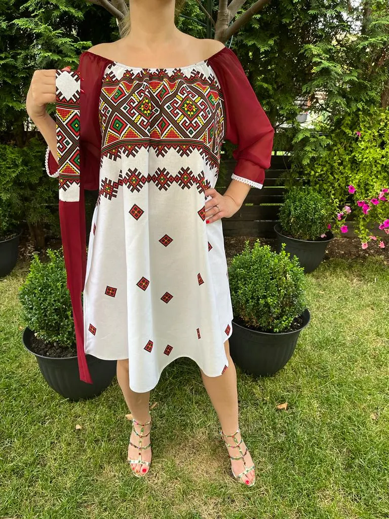 Rochie traditionala Letitia