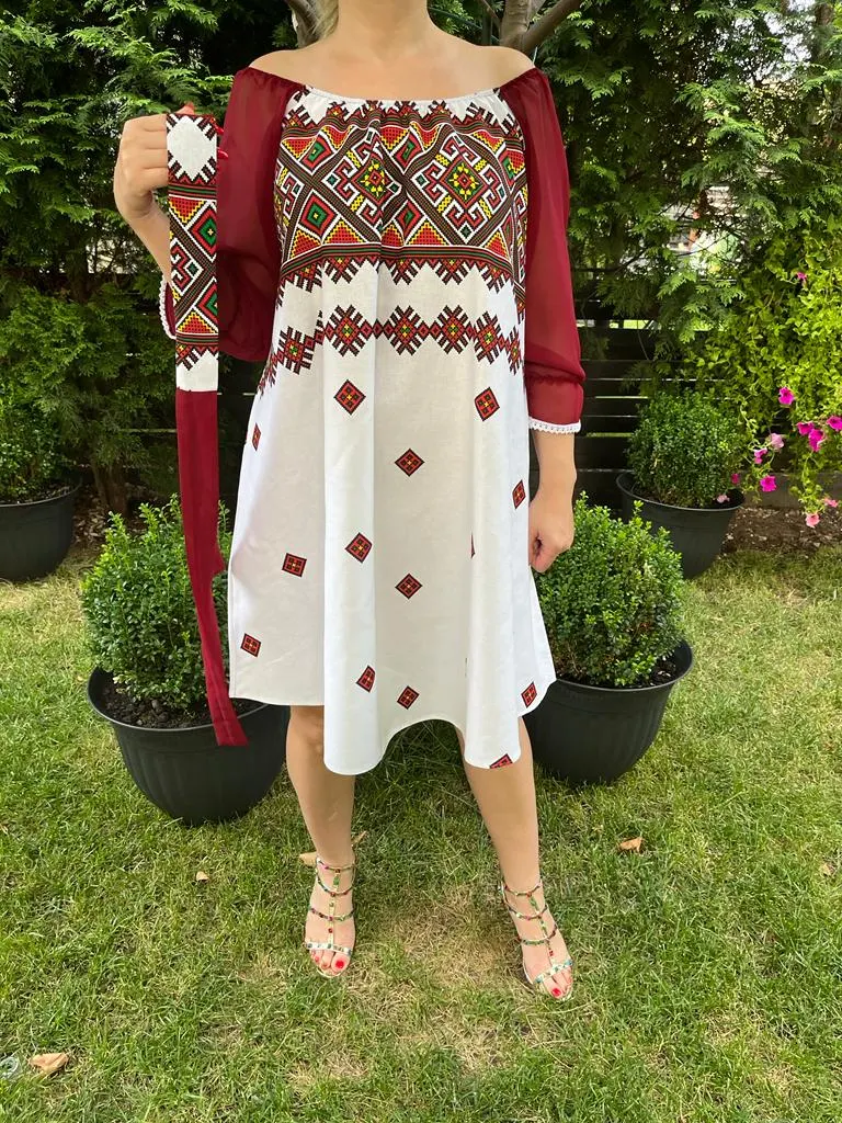 Rochie traditionala Letitia