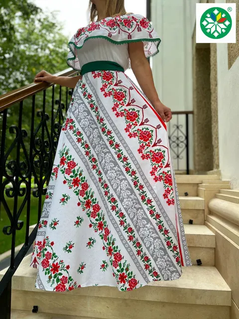 Rochie traditionala lunga Minerva