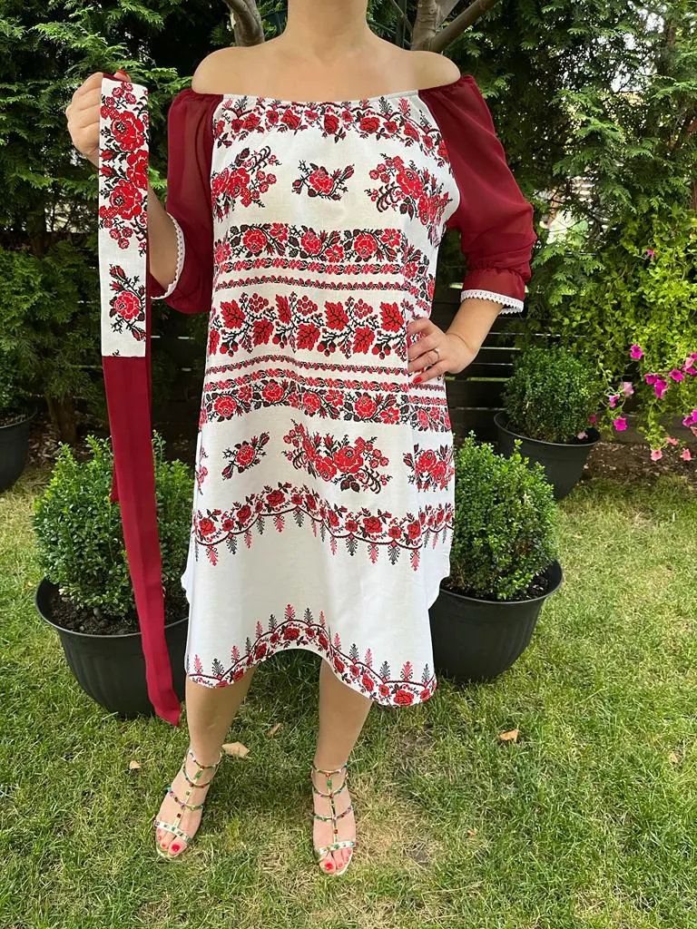 Rochie traditionala Otilia