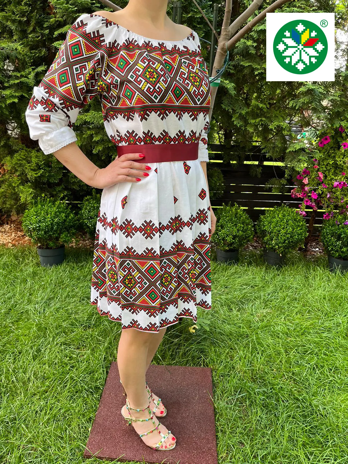 Rochie traditionala pliuri Adina