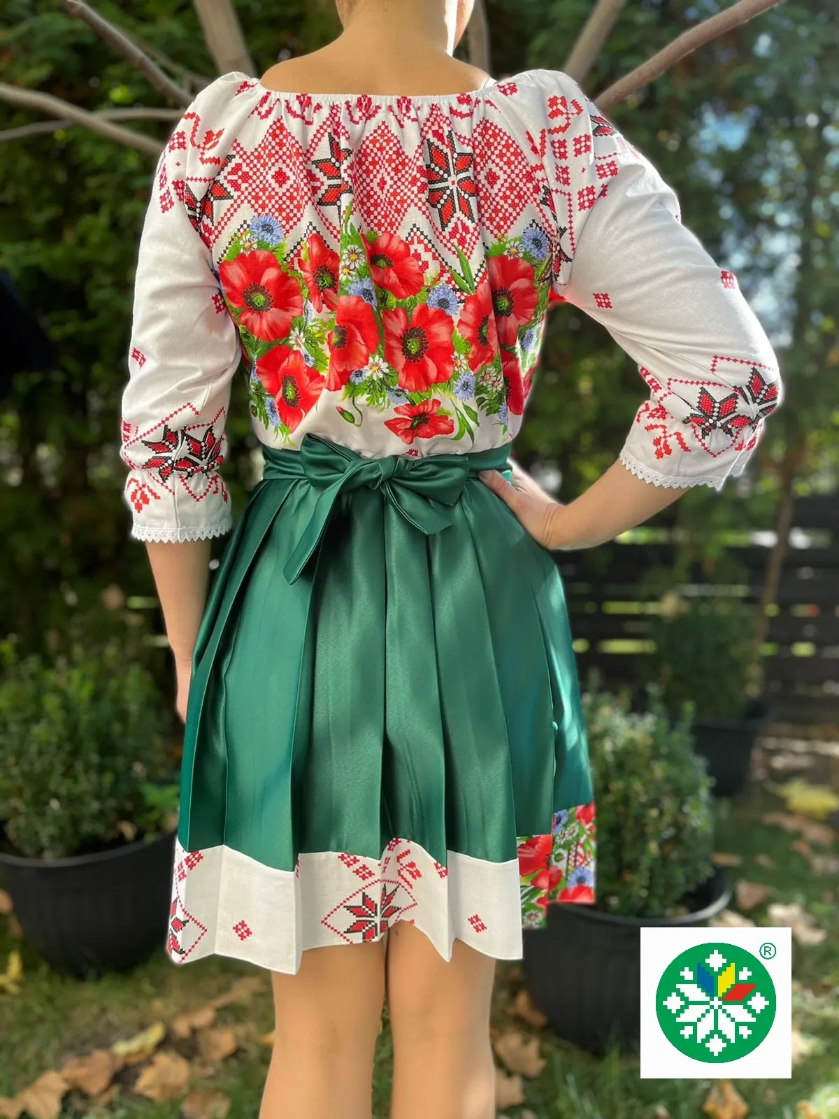 Rochie traditionala pliuri Cassandra