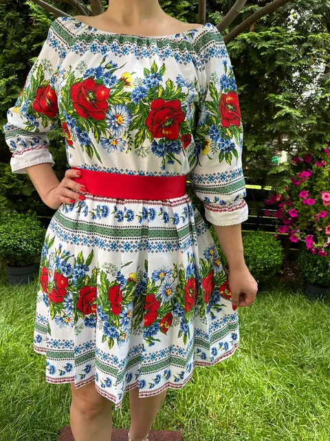 Rochie traditionala pliuri Cosmina