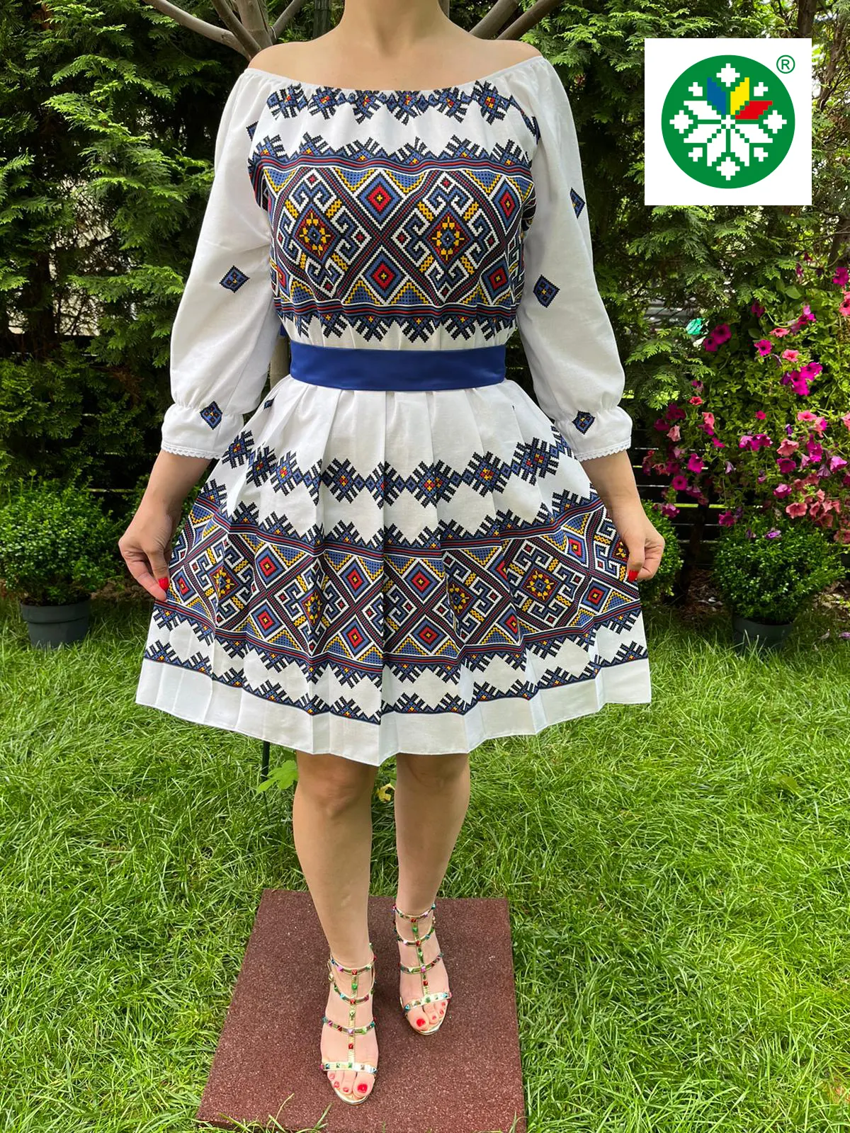 Rochie traditionala pliuri Crina