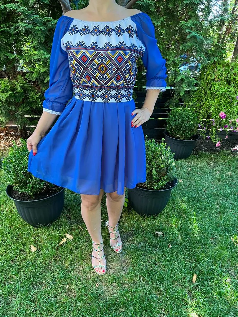 Rochie traditionala scurta Ema