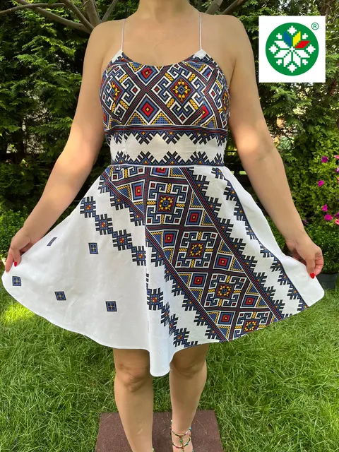 Rochie traditionala scurta Erica