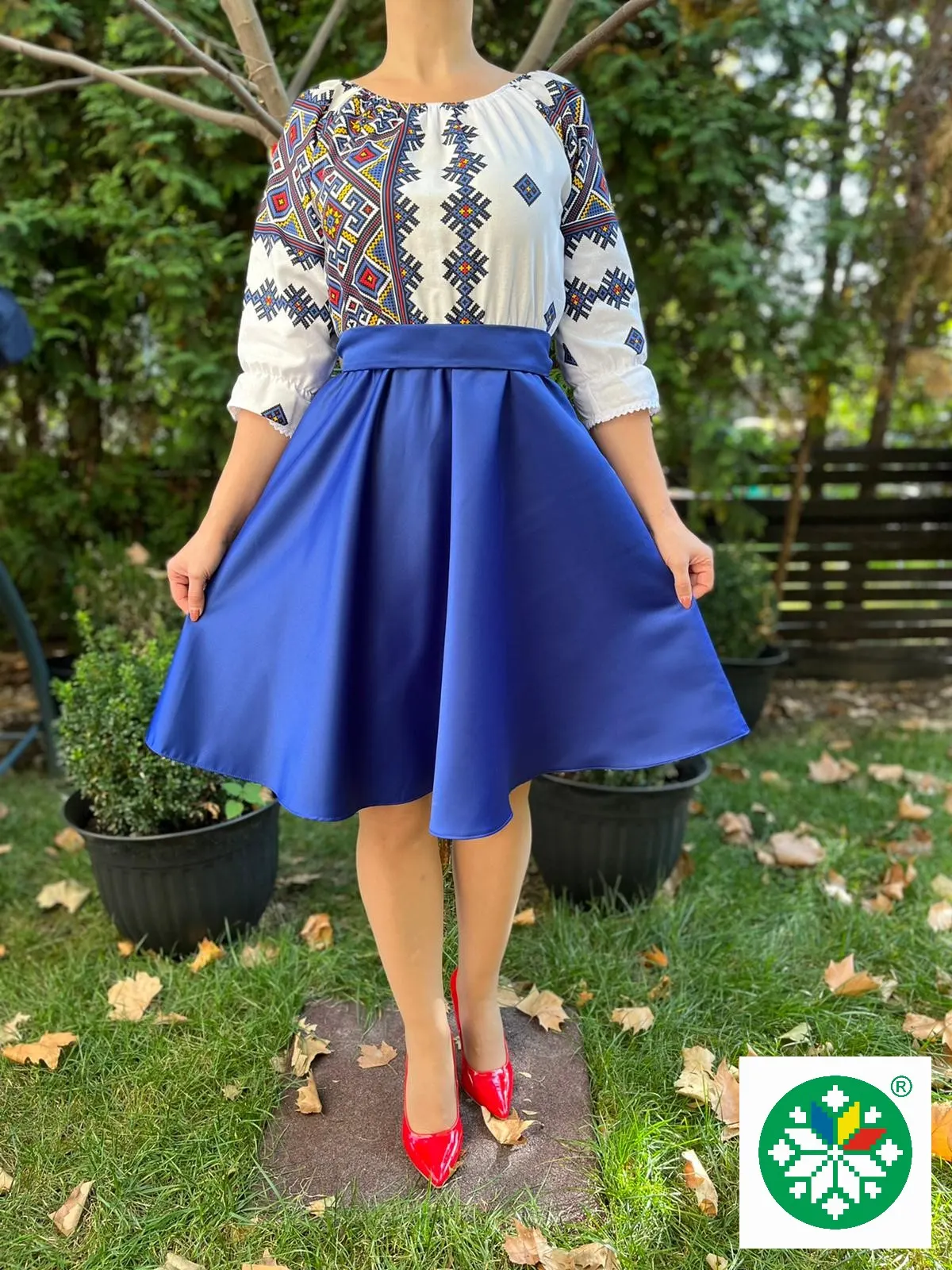 Rochie traditionala scurta Alexia