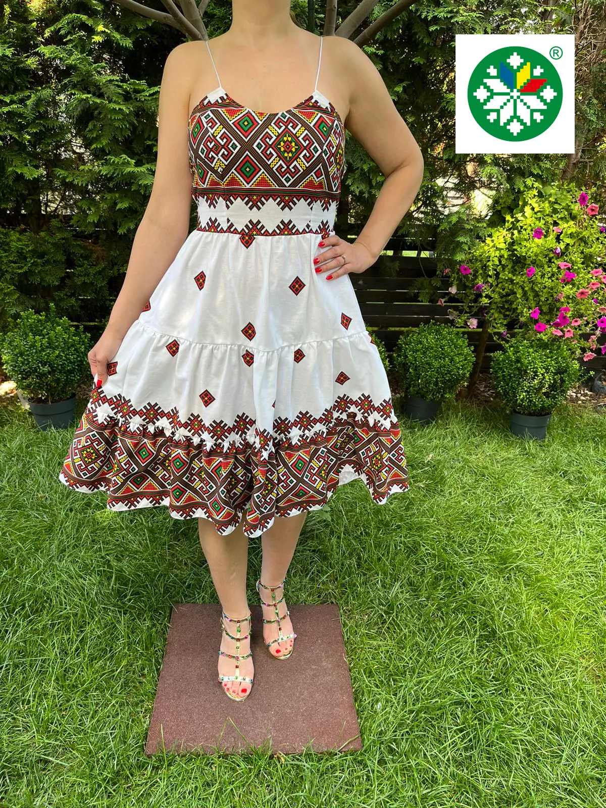 Rochie traditionala volane medie Ancuta