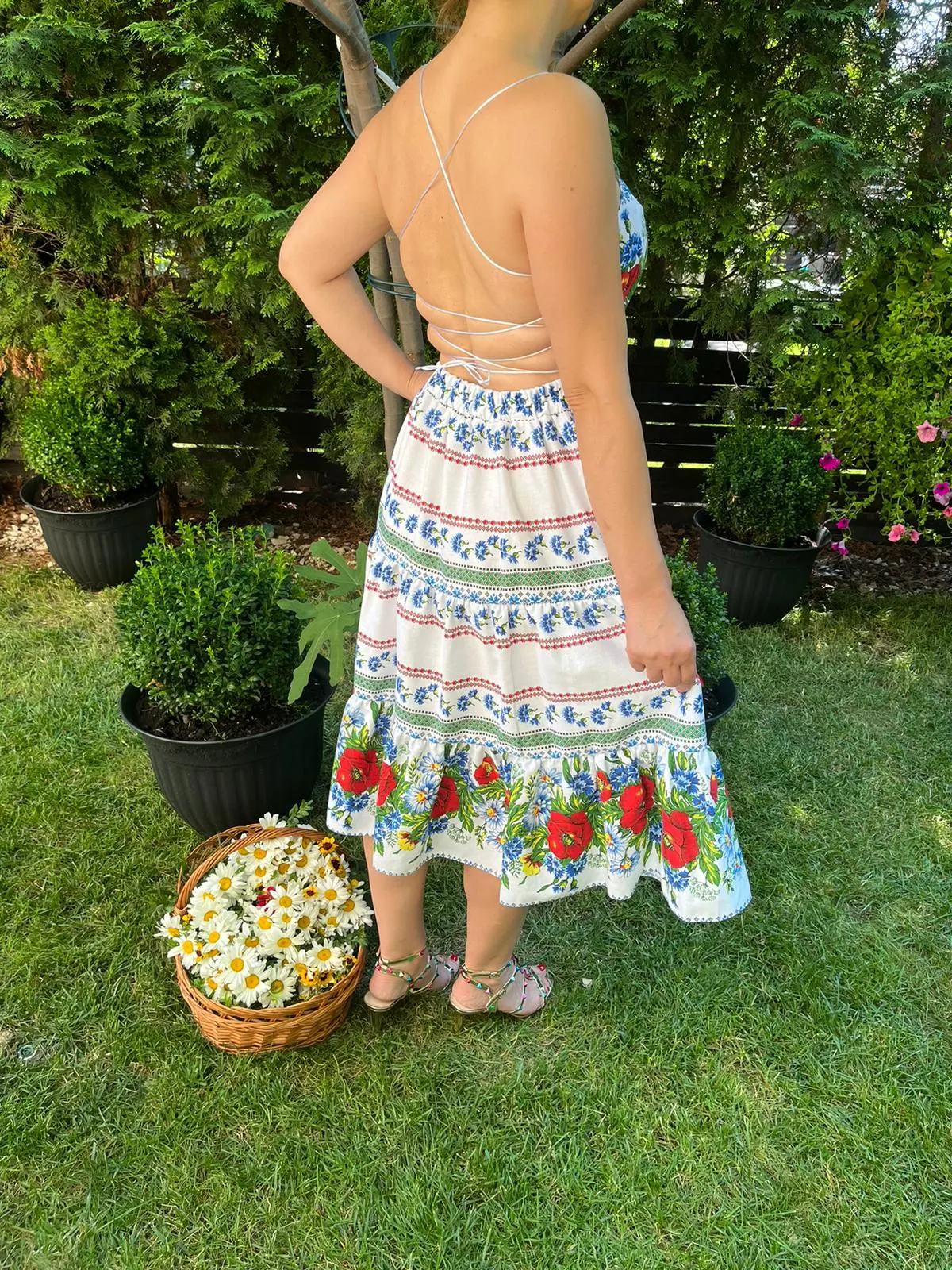 Rochie traditionala volane medie Ofelia